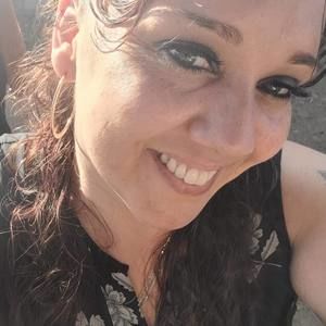 Meet your Posher, Helen-marie